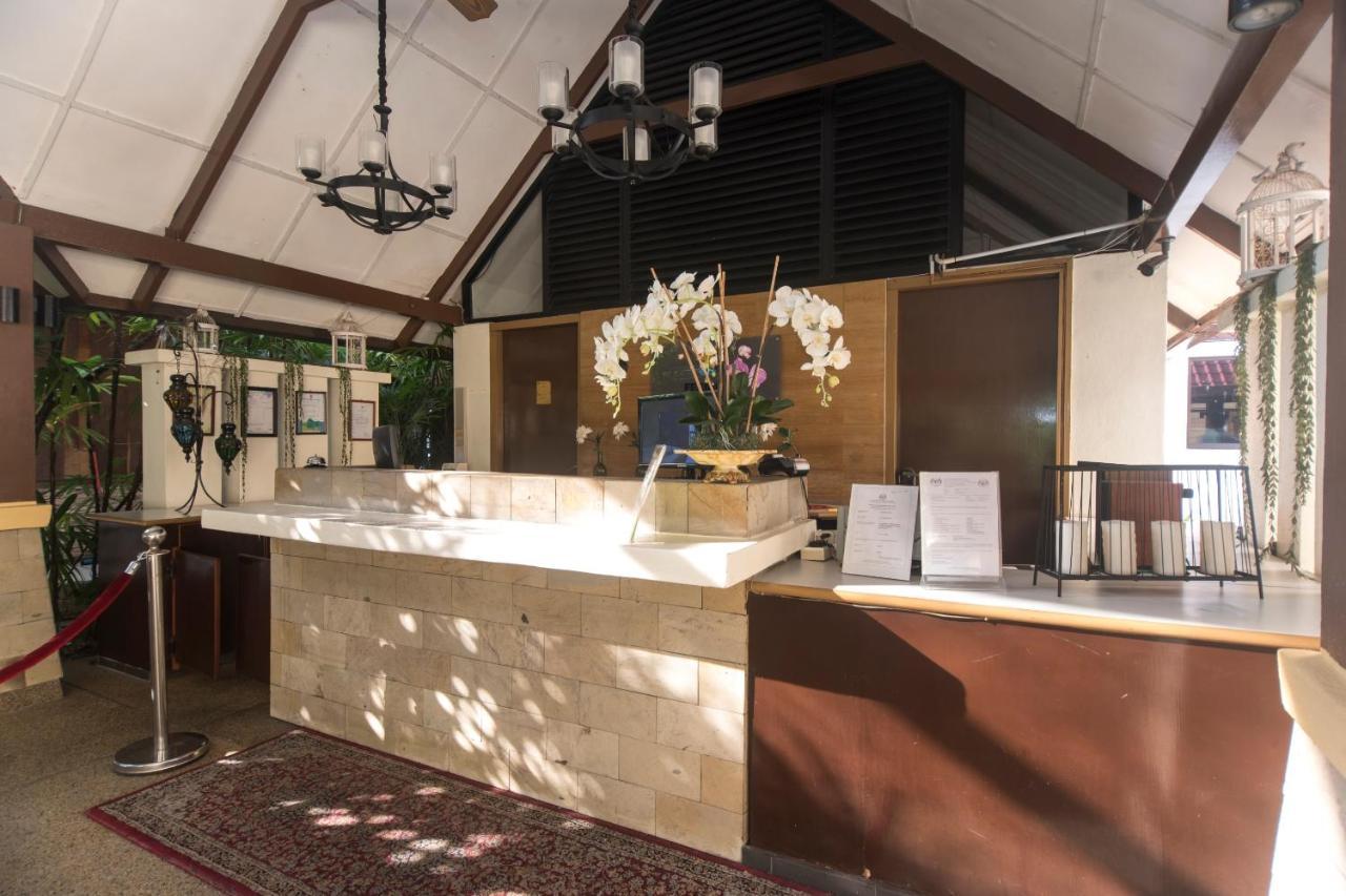 Oyo 1149 Feringghi Hotel 바투 페링기 외부 사진