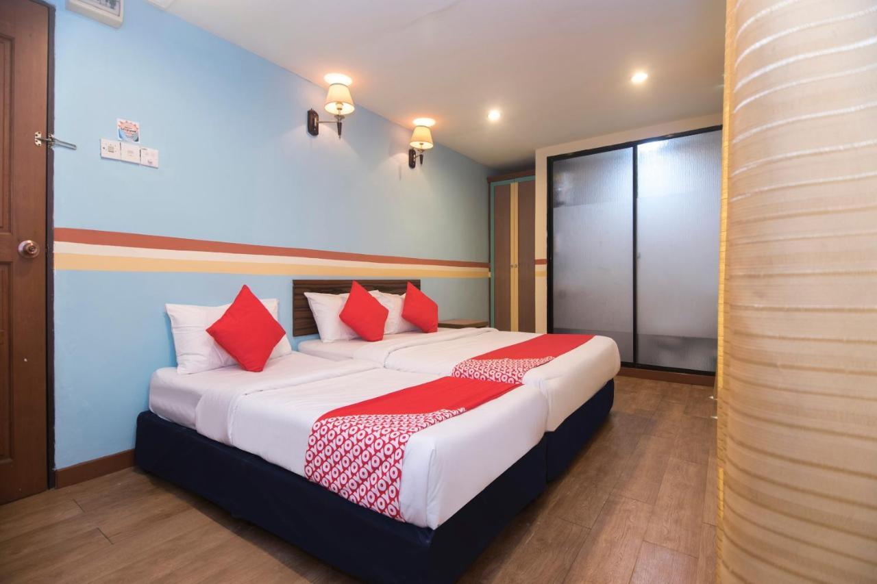 Oyo 1149 Feringghi Hotel 바투 페링기 외부 사진