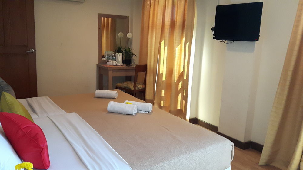Oyo 1149 Feringghi Hotel 바투 페링기 외부 사진