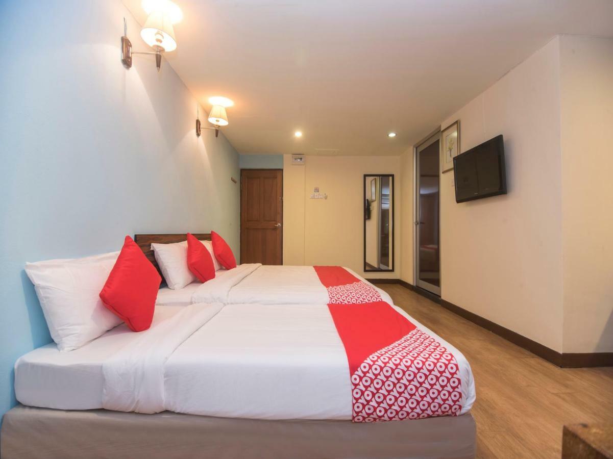 Oyo 1149 Feringghi Hotel 바투 페링기 외부 사진