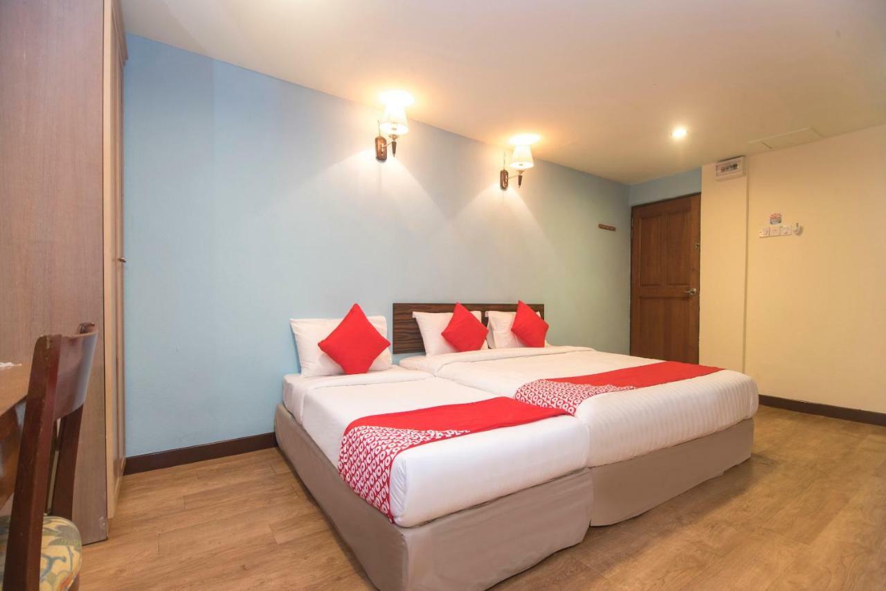 Oyo 1149 Feringghi Hotel 바투 페링기 외부 사진